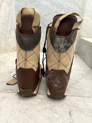 Gafas Snow Von Zipper, casco Bern, guantes y botas