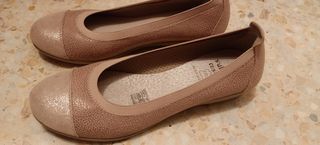 Bailarinas Vulladi beige/dorado talla 39 De piel