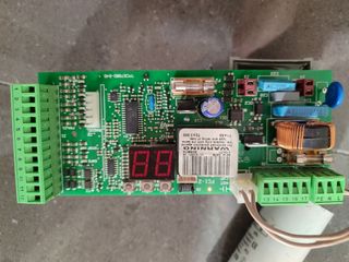 Cuadro de maniobras puerta automática