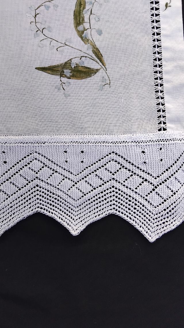 Naperon Linho Crochê Flores Pintadas