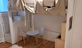 Litera infantil con cortinas