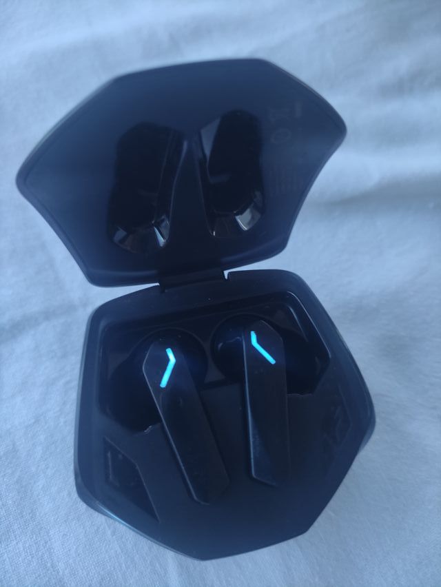 Auriculares Lenovo GM2 Pro