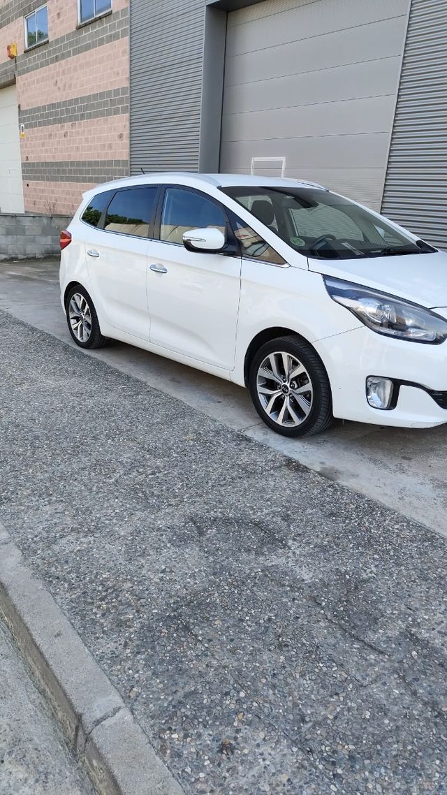 KIA Carens 2014