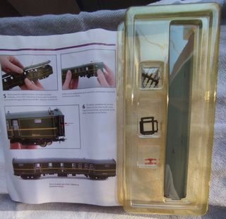 Coche correos Renfe Electrotren escala H0