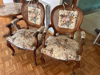 2 Sillas Isabelinas - Madera y Ratán