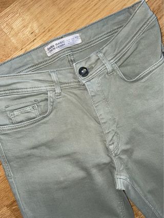 Pantalones Zara - Talla S - Verde Oliva