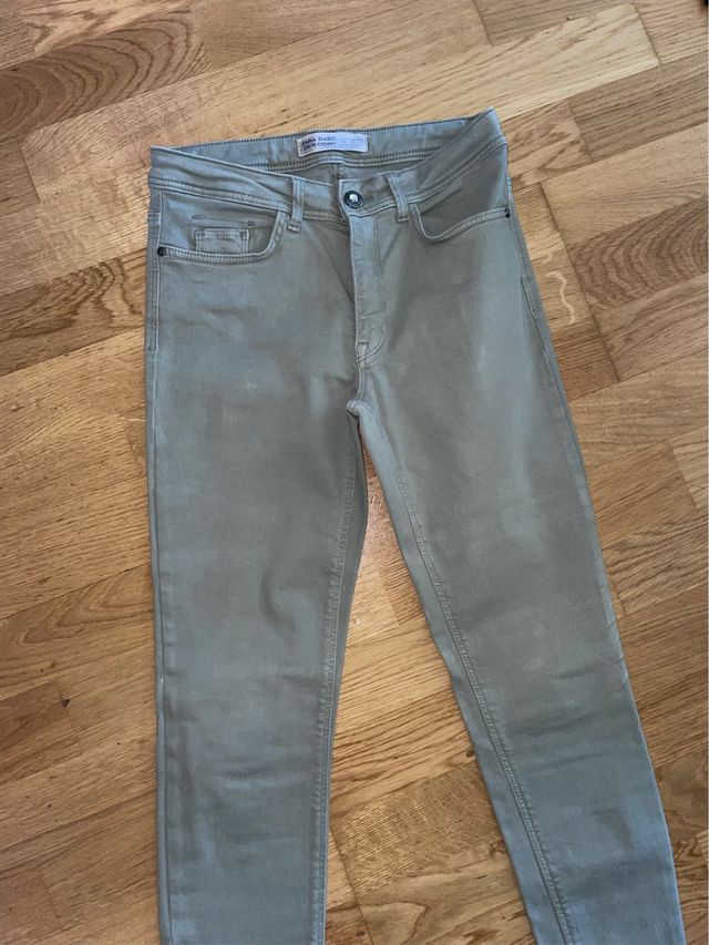 Pantalones Zara - Talla S - Verde Oliva