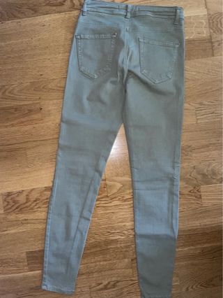 Pantalones Zara - Talla S - Verde Oliva