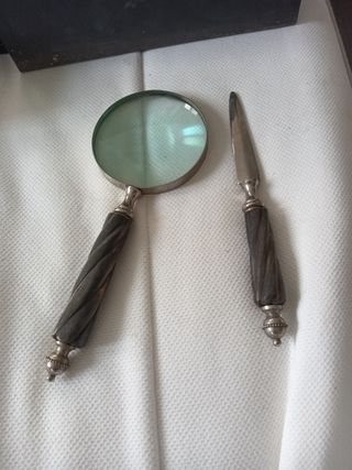 Lupa y abrecartas antiguos