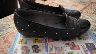 Zapatos piel negros -talla 37,  marca Pitillos 
