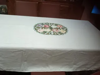 Tovaglie ricamate lino 12 posti