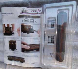Coche costa con linternon Renfe Electrotren h0