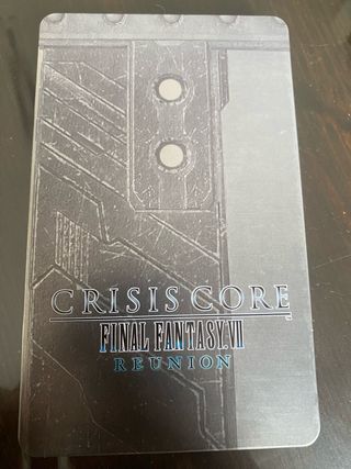 Caja Metal FFVII Crisis Core Reunion
