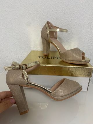 Tacones dorados fiesta talla 36