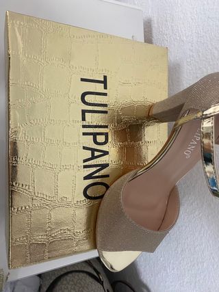 Tacones dorados fiesta talla 36
