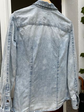 Camisa vaquera azul clara