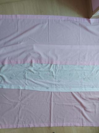 Cortina panel japonés rosa y blanco