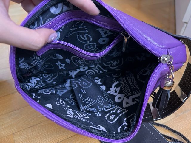 Bolso guitarra morado bandolera
