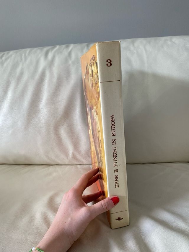 Libro “Erbe e funghi in Europa”