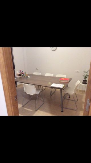 Tavolo da riunione per ufficio Galant + sedie