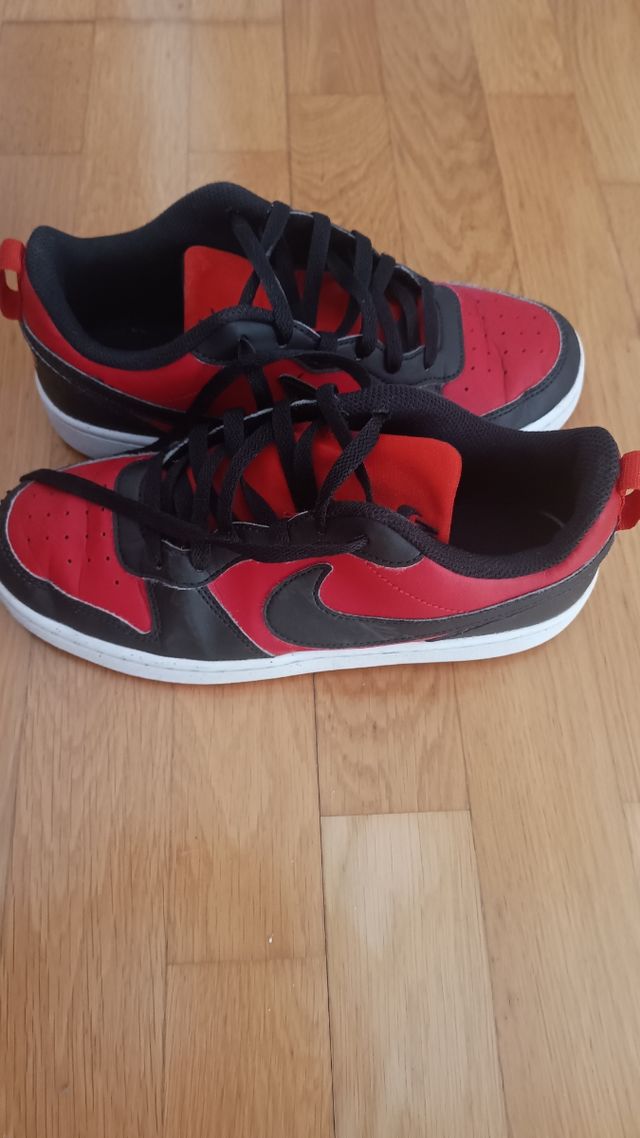 Lote de ropa y Zapatillas 40€