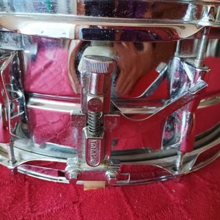 Caja batería acústica Yamaha Steel Shell 14"