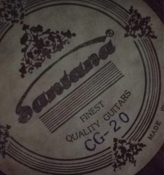 Chitarra classica Santana