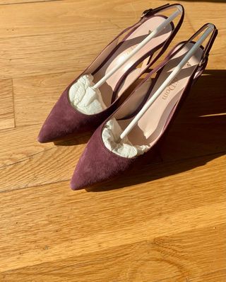Zapatos burdeos de ante de tacón