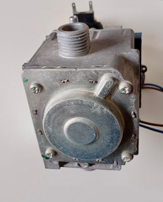 VALVULA DE GAS CALDERA FERROLI DIVATECH F32