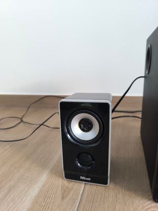 Altavoces Trust 2.1 - PC/TV