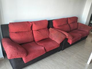 Sofás 3 y 2 plazas rojo y marrón