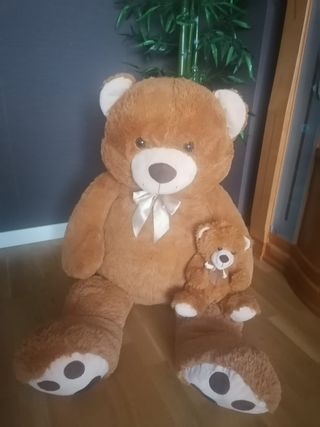 Oso peluche para celebraciones