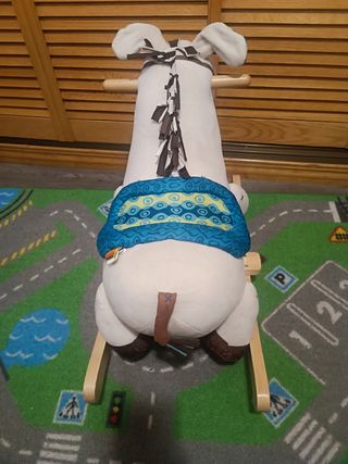 Caballito mecedora infantil