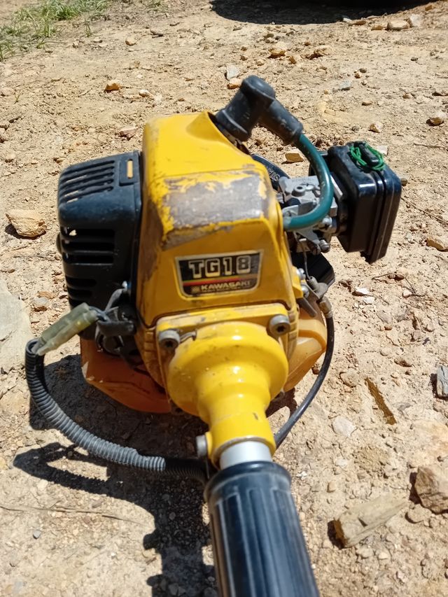 Decespugliatore kawasaki tg18