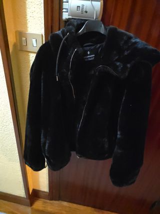 Chamarra Stradivarius negra - Talla S