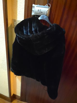 Chamarra Stradivarius negra - Talla S