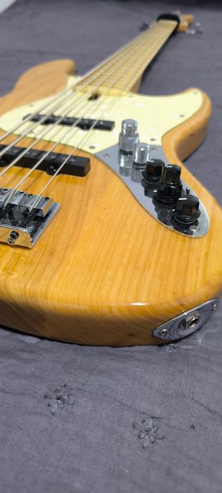 Bajo Marcus Miller V7 1ª Gen Arce