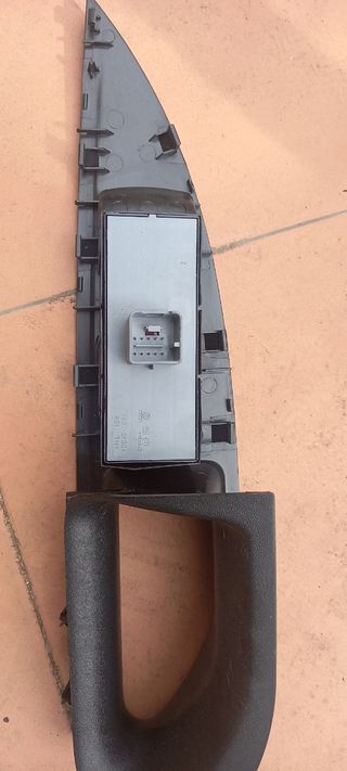 Mando Elevalunas Seat Altea