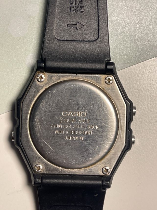 Reloj Casio W-70B vintage