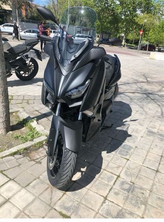Yamaha XMAX 300 IRON MAX (12.700km)