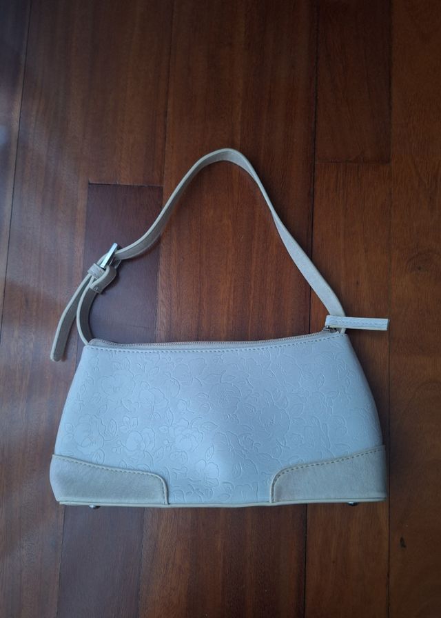 Bolso de hombro crudo