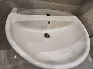 Lavabo porcelana blanco con pedestal, mod Meridian