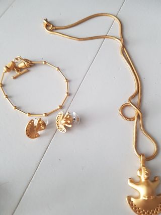 Conjunto oro dios mejicano