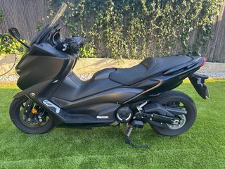 Yamaha TMAX 560 (2021) - Impecable