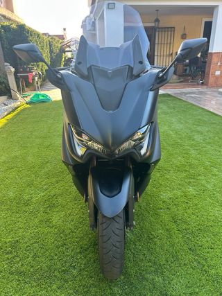 Yamaha TMAX 560 (2021) - Impecable