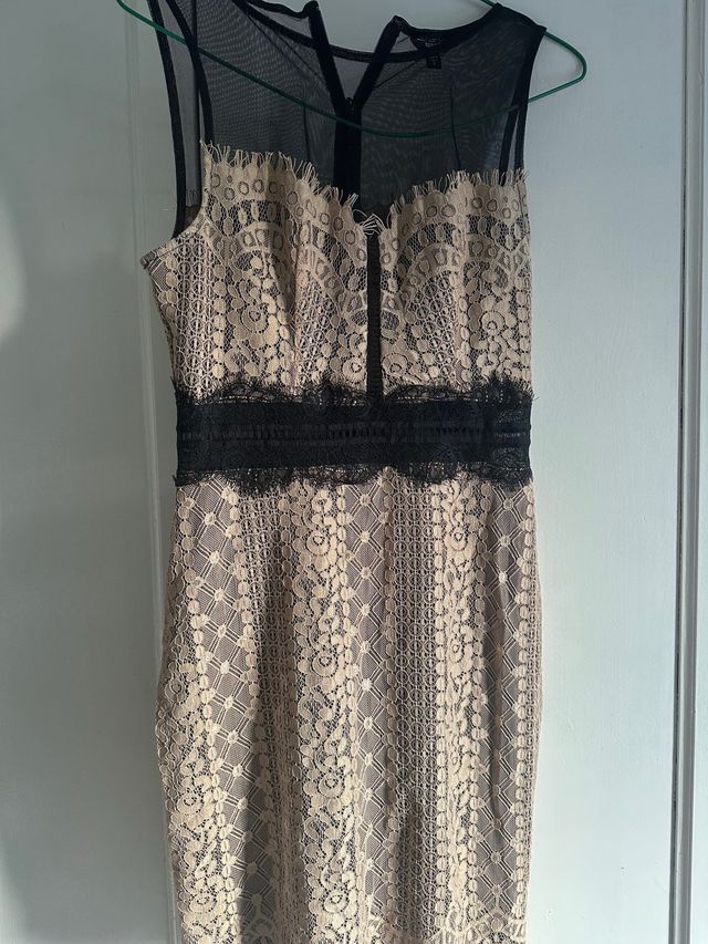 Vestido Guess encaje beige-negro