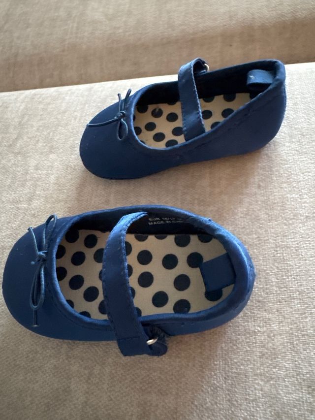 Zapatos niña azul marino, talla 16-17