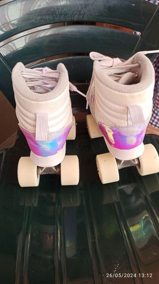 Patines niña 4 ruedas -talla 33