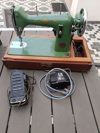 Máquina coser antigua MIP