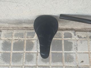 Sillín y manillar BMX Subrosa negros